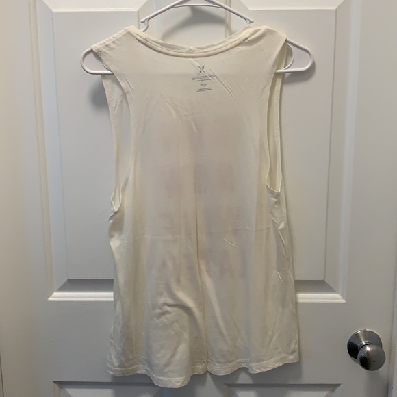 Express Core Performance Muscle Tee - Picture 2 of 3